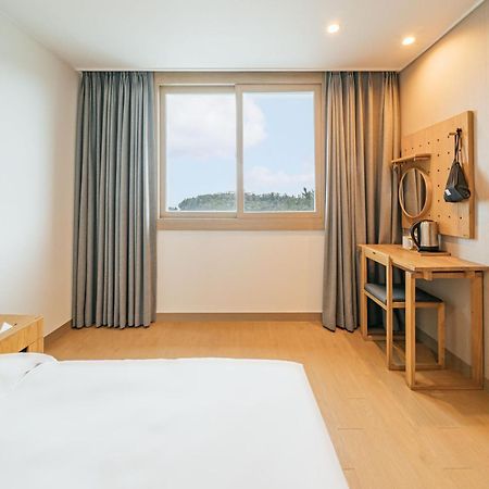 Heyy Seogwipo Hotel Exterior photo