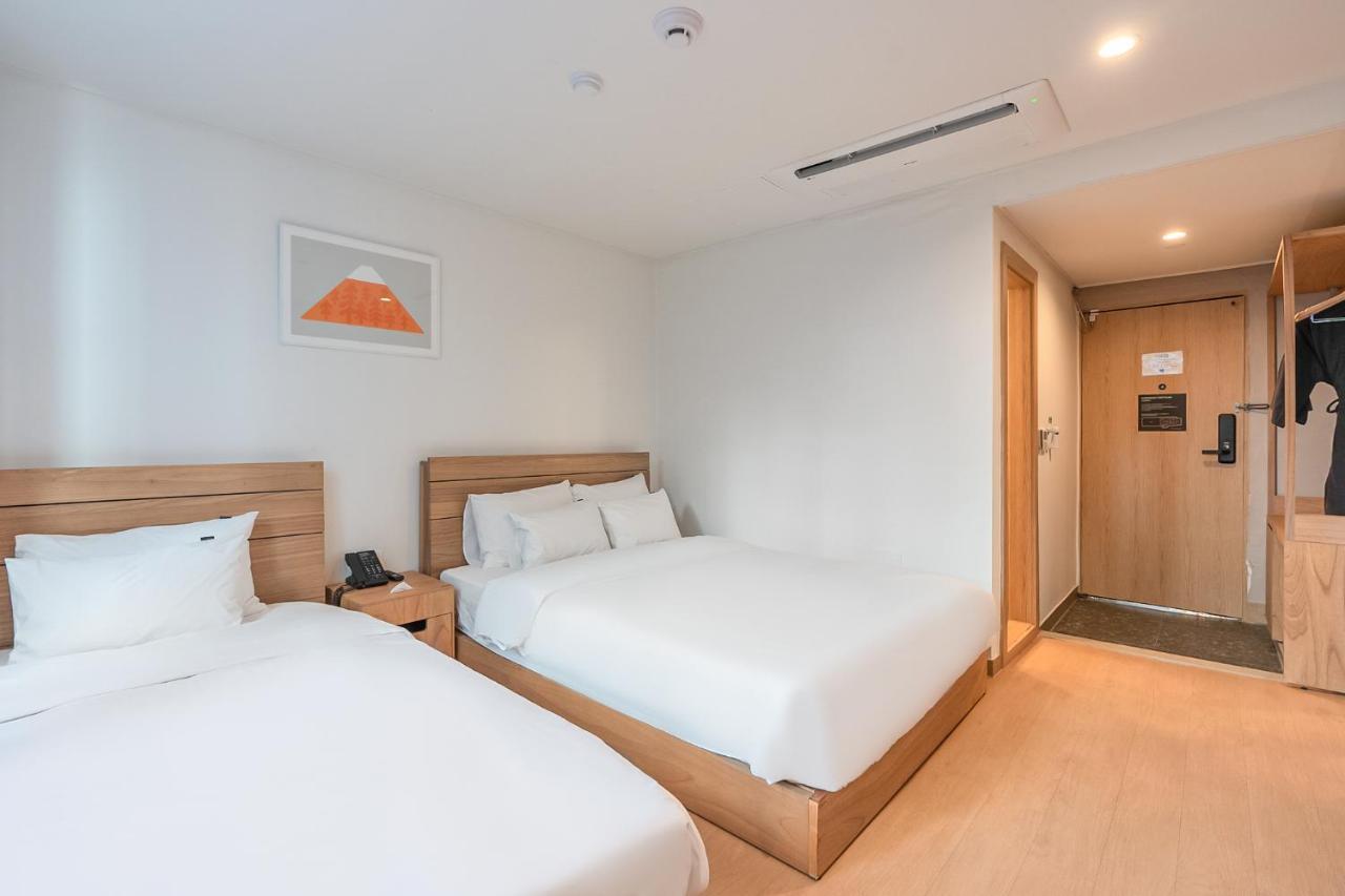 Heyy Seogwipo Hotel Exterior photo